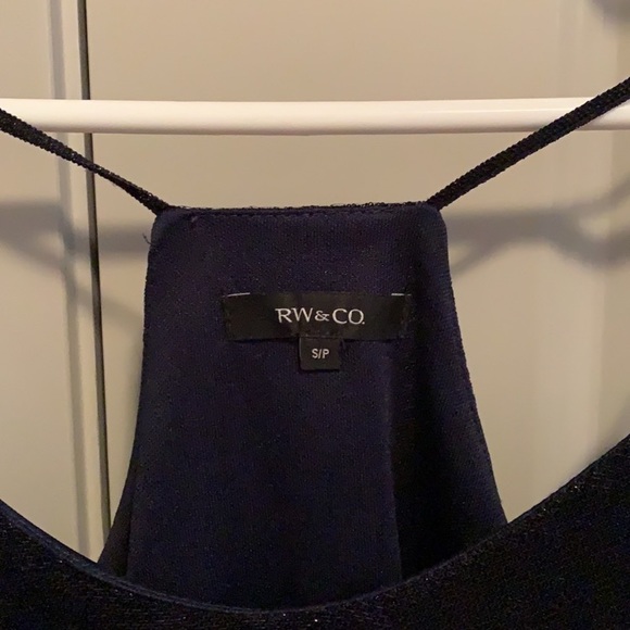 Navy blue tank top blouse R.W.&Co. Material thread has a beautiful shimmer - Picture 2 of 3